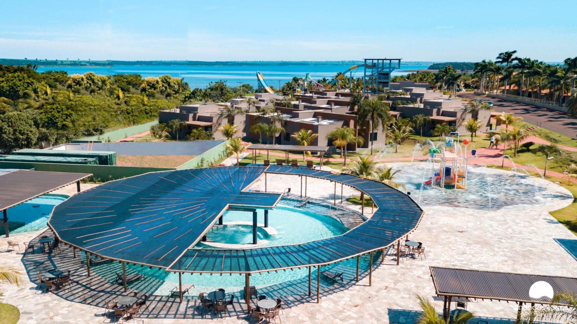 Grandes Lagos Resorts E Parque Aquatico Santa Clara d'Oeste 外观 照片