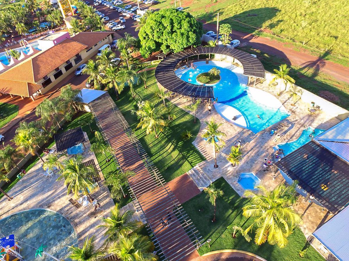 Grandes Lagos Resorts E Parque Aquatico Santa Clara d'Oeste 外观 照片
